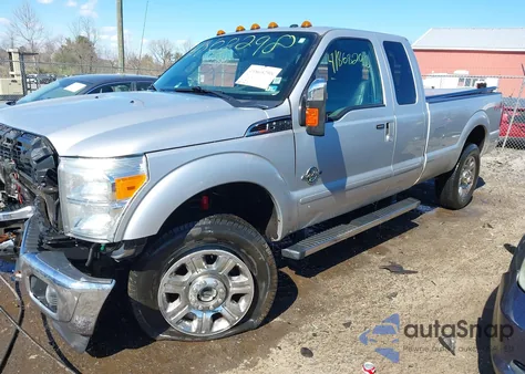 2012 Ford F-250 Lariat из США, поврежденный, VIN 1FT7X2BT5CEB37441